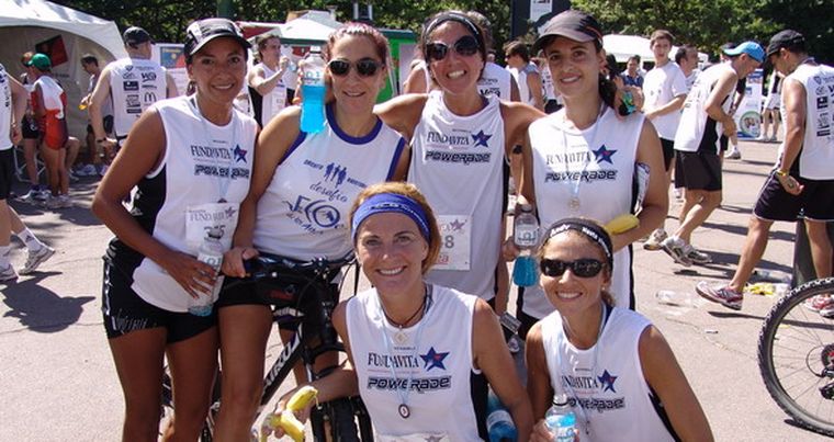 Las chicas 10 k: Mili Corzo, Viviana Rinaldi, Adriana Davallopulos, Mariana Jusiuk, Virginia Cómoli y Romina Patrizio. Foto: MDZ
