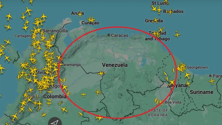 El espacio aéreo venezolano fue restringido para la detención de Maduro