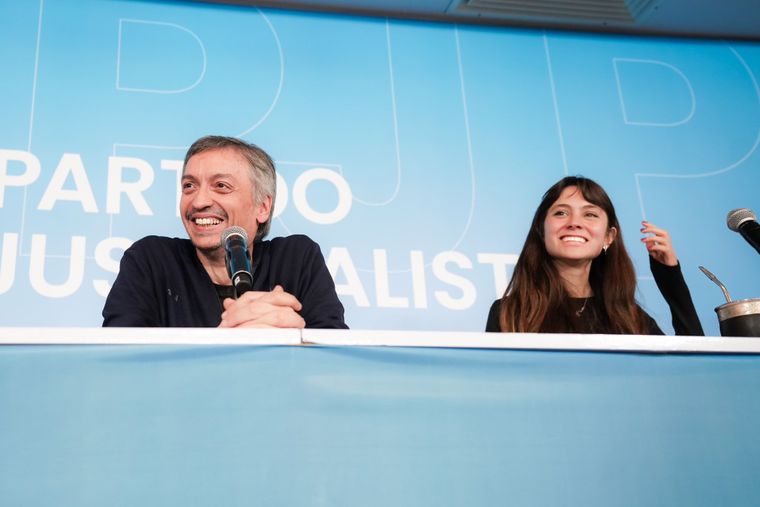 La camporista mendocina Valentina Morán junto al diputado nacional Máximo Kirchner.