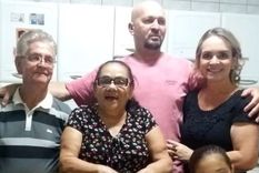 La visita de los padres de Márcia se convirtió en una tragedia después de que su padre y su esposo murieran como resultado del covid-19.