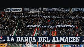 folclore total: memes, cargadas y la banda del almacen tras los dichos de daniel vila folclore total: memes, cargadas y la banda del almacen tras los dichos de daniel vila