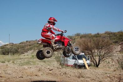 MDZol | Uno de los tantos saltos del múltiple campeón Santamarina.