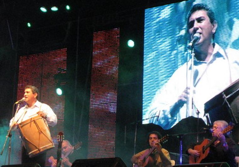 Roberto Mercado y Las 18 cuerdas, profesionalismo musical de la región