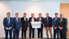 Los gobernadores Marcelo Orrego (San Juan), Martín Llaryora (Córdoba), Ignacio Torres (Chubut), Gustavo Melella (Tierra del Fuego), Alberto Weretilneck (Río Negro), Rogelio Frigerio (Entre Ríos), Carlos Sadir (Jujuy) y Claudio Poggi (San Luis), se comprometieron con la Campaña Nacional por la Alfabetización.