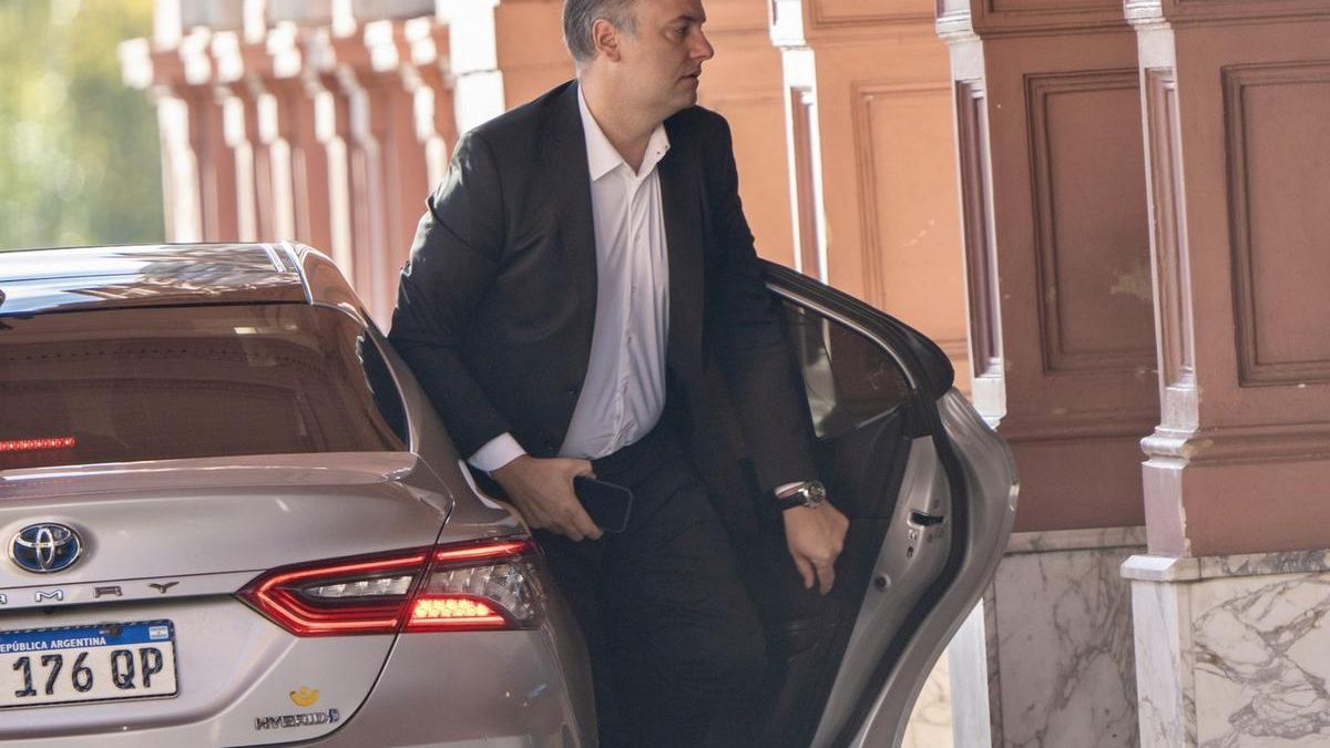 En medio del malestar de los ministros, Javier Milei reunió al gabinete y no hubo foto con Manuel Adorni