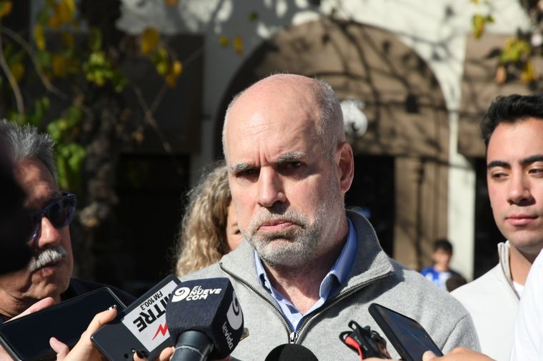 Las encuestas de Unión por la Patria proyectan un balotaje con Sergio Massa. Foto: ALF PONCE MERCADO / MDZ