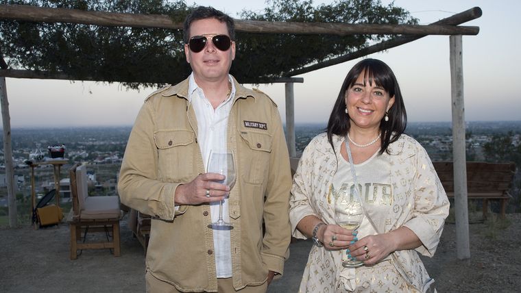 Rodrigo Parrot y Jésica Guatelli. Rodrigo Parrot y Jésica Guatelli.