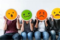 Diariamente vivimos en una montaña rusa de emociones: las nuestras y las de nuestros adolescentes. Foto: Archivo.