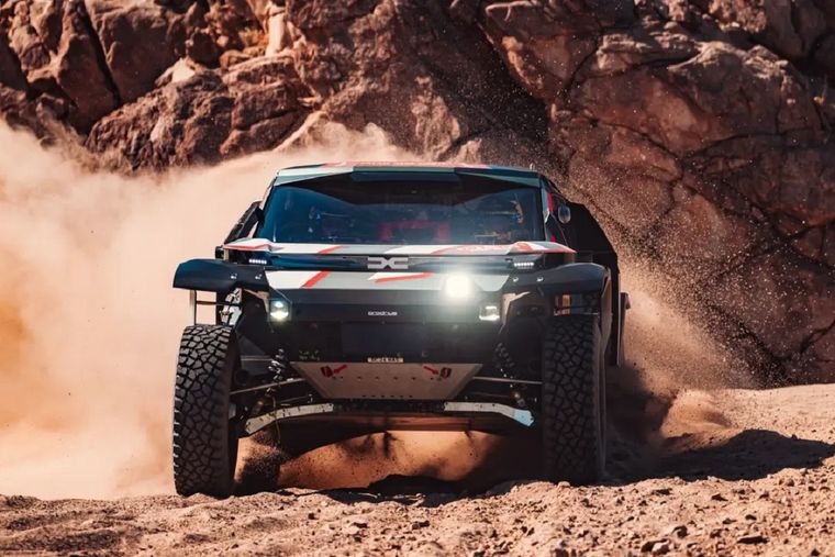 Nasser Al-Attiyah asumió el liderazgo del Rally Dakar 2026.