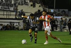 Gimnasia igualó sin goles frente a un San Martín que propuso poco y nada. Foto: Alf Ponce / MDZ Gimnasia igualó sin goles frente a un San Martín que propuso poco y nada. Foto: Alf Ponce / MDZ