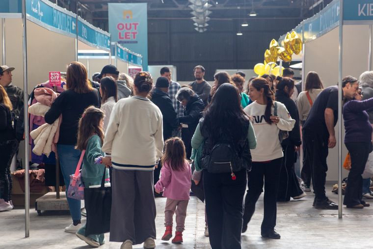 El outlet de la Ciudad estará abierto de 11 a 19. El outlet de la Ciudad estará abierto de 11 a 19.