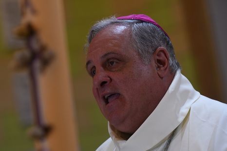 La crítica del arzobispo de Mendoza,Marcelo Colombo, a los números de la pobreza del Indec. La crítica del arzobispo de Mendoza,Marcelo Colombo, a los números de la pobreza del Indec.