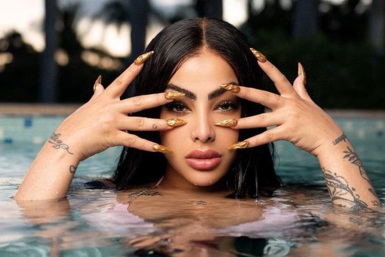 Aún no  lo superó: Yailin La Más Viral rompió algo de su ex en un concierto. Foto: Instagram