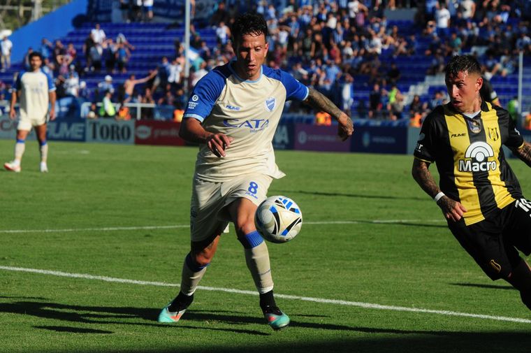 Juan Andrada será baja en Godoy Cruz por un desgarro. Juan Andrada será baja en Godoy Cruz por un desgarro. 