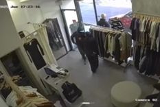 Delincuentes robaron en local de ropa de Godoy Cruz