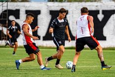 Gimnasia le ganó a Huracán Las Heras en un amistoso. Foto: Prensa Gimnasia Gimnasia le ganó a Huracán Las Heras en un amistoso. Foto: Prensa Gimnasia