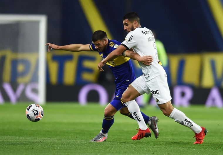 El Xeneize se juega la clasificación en Brasil Foto: EFE