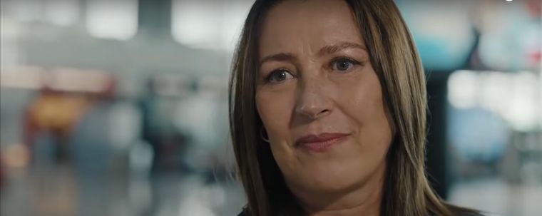 RATING. La traición