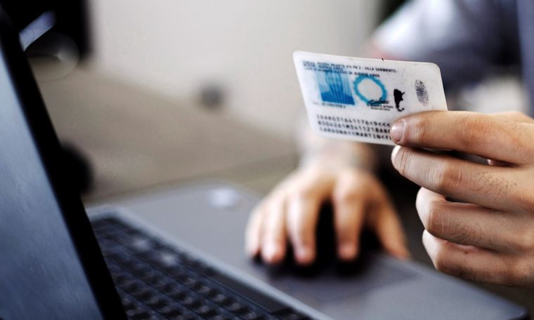 Anses ofrece una opción de trámitar el DNI para quienes lo necesitan. Foto: Archivo MDZ