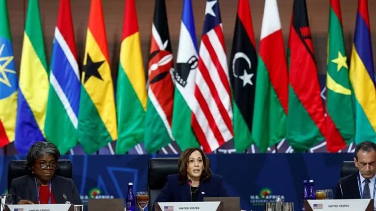 La vicepresidenta Kamala Harris fue anfitriona de varias sesiones durante la cumbre EE.UU.-África, el pasado diciembre en Washington. Foto: REUTERS
