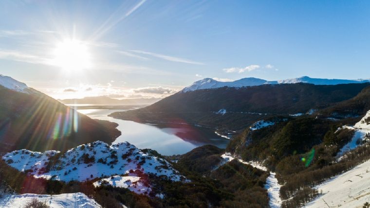 El lago Fagnano es uno de los imperdibles en la Patagonia Foto: shutterstock