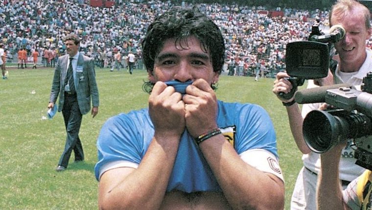 Maradona llegó al olimpo deportivo en 1986