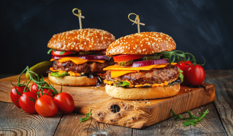 Ingredientes clave para una hamburguesa de carne increíble Foto: Shutterstock
