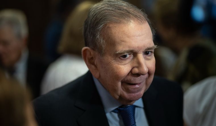 Edmundo González festeja el Nobel de la Paz para María Corina Machado. Foto Dpa