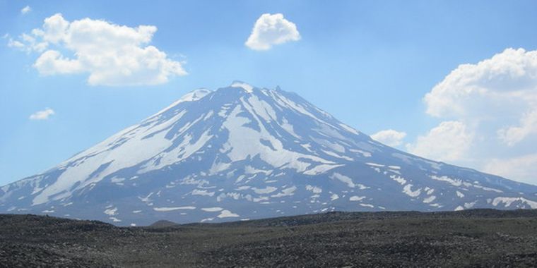 El Maipo se muestra con todo su esplendor.