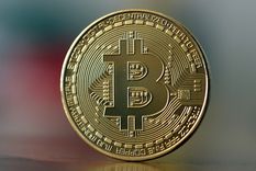 El Bitcoin volvió a acercarse a la zona de los 60.000 dólares, después de una fuerte corrección durante la semana.