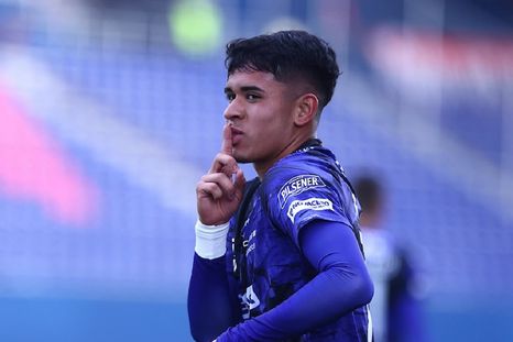 River acelera por Kendry Páez. River acelera por Kendry Páez.