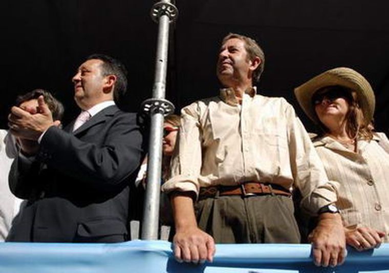 Jaque y Cobos, enfrentados por la presencia del subsecretario Carlos Rico en el gobierno. Foto: MDZ