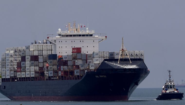 Polémica por la exportaación de microondas. Foto: EFE