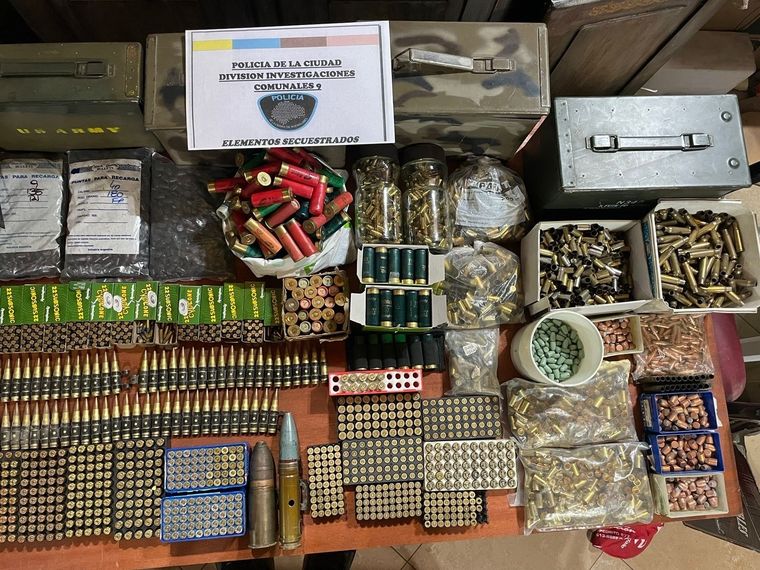 Algunos de los elementos secuestrados Foto: Policía de la Ciudad