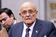 Rudy Giulani está peleando por su vida en un hospital de New York, Estados Unidos. Foto Efe