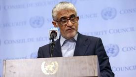 Irán se defiende, a través de Amir Saeid Iravani, de las amenazas de Donald Trump y Estados Unidos. Foto Efe Irán se defiende, a través de Amir Saeid Iravani, de las amenazas de Donald Trump y Estados Unidos. Foto Efe