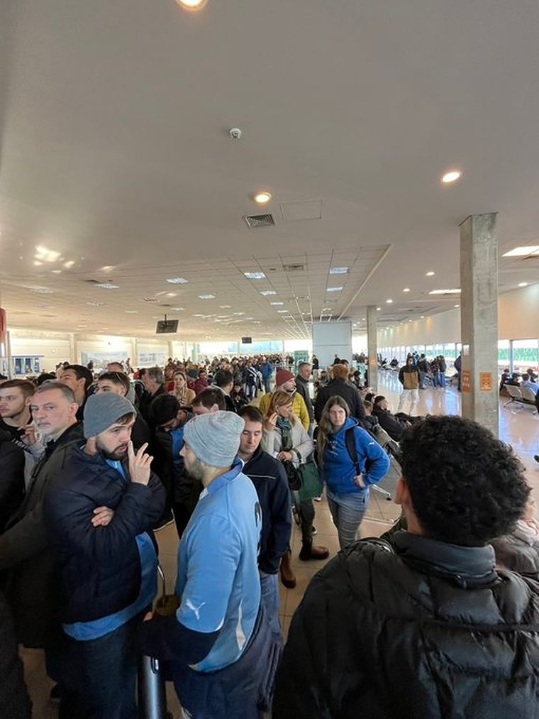 Los pasajeros manifestaron su malestar en redes sociales Foto: Twitter