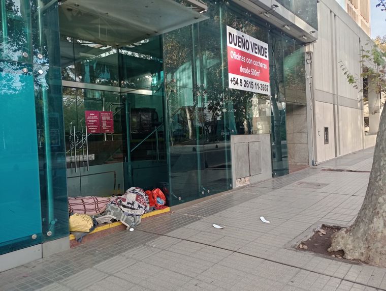 Calle Gutiérrez entre España y 9 de julio.