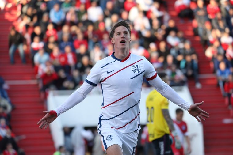 Andrés Vombergar El delantero convirtió para el triunfo de San Lorenzo.