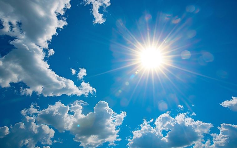 El calor se seguirá sintiendo en Mendoza al menos por una semana más. Foto: Imagen generada por Midjourney