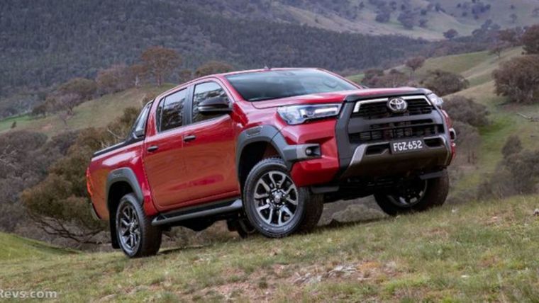 Toyota Hilux tendrá una variante anti Raptor