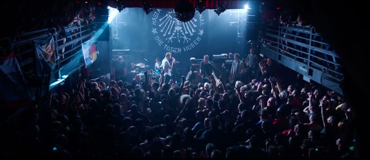 Imagen del histórico concierto de la legendaria banda alemana Die Toten Hosen en N8 Estudio.