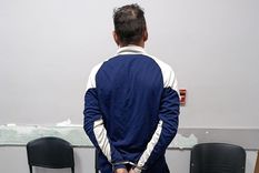El hombre fue detenido en Maipú tras intentar escaparse de la policía.