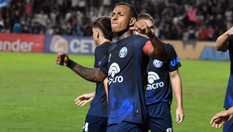 Villa fue una de las figuras y expresó su deseo para el futuro. Foto: ALF PONCE MERCADO / MDZ