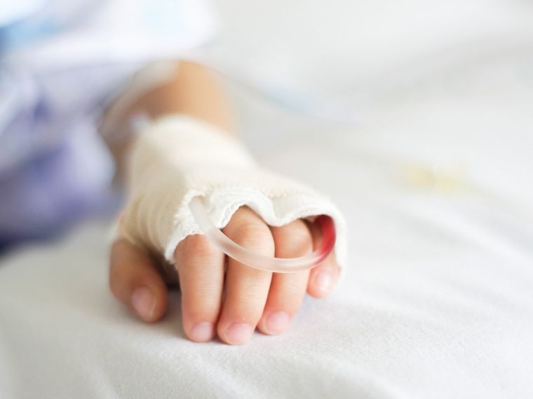 El niño fue internado por la ingesta de dióxido de cloro y luego falleció