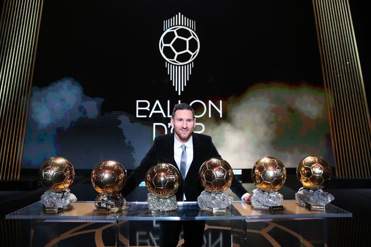 Messi con sus seis balones de oro.