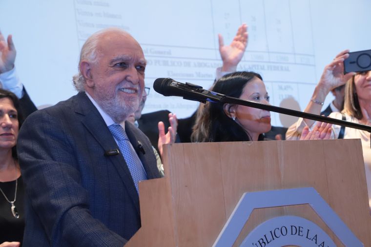 Ricardo Gil Lavedra seguirá al frente del Colegio de Abogados de la Capital Federal