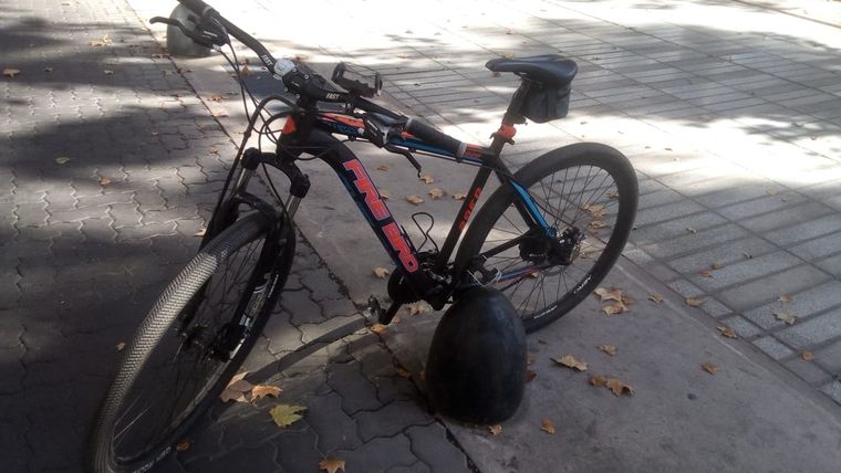 La bici robada Al rato, apareció el propietario y la recuperó. Foto: Ministerio de Seguridad.