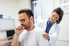 El último informe de la Organización Panamericana de la Salud (OPS) reveló que se ha registrado un aumento estacional de casos de influenza en el hemisferio sur.