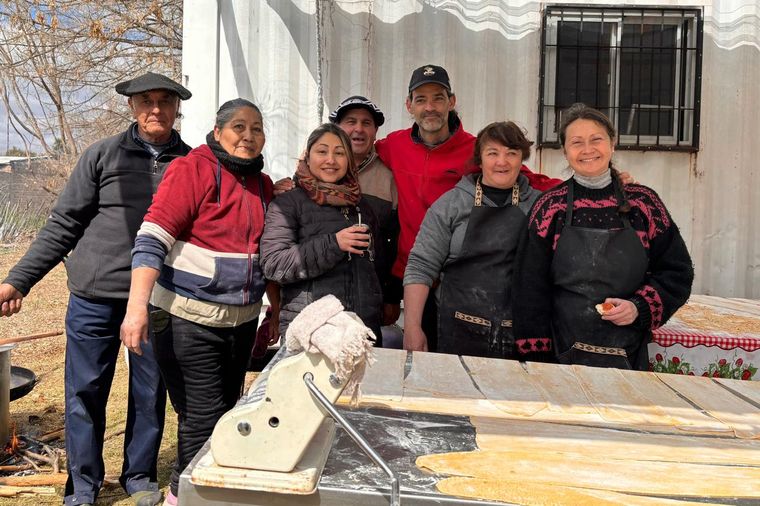 Los puesteros del Yaucha estuvieron a cargo de la venta de comidas, elaboradas con carne de su propia producción Los puesteros del Yaucha estuvieron a cargo de la venta de comidas, elaboradas con carne de su propia producción